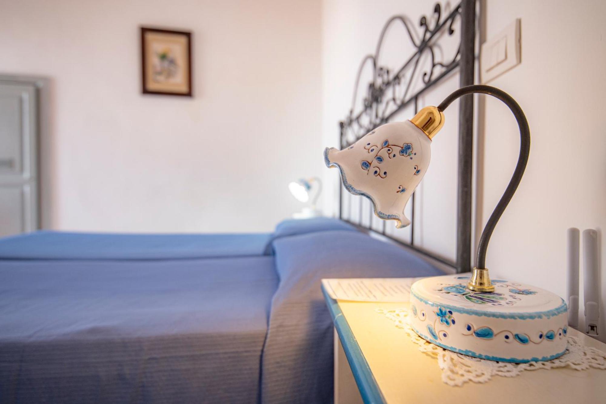 Hotel La Casa Sul Mare Procida Exterior photo